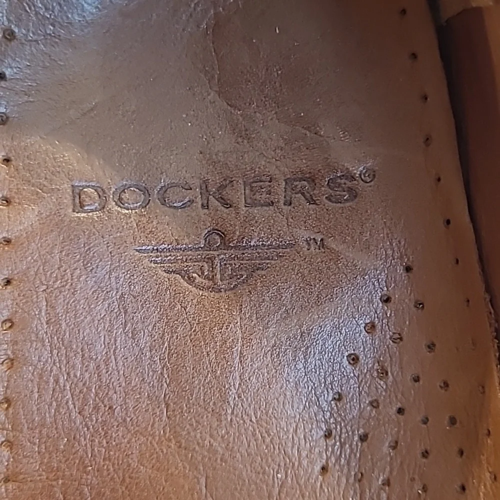 Dockers Basket Woven Leather Slip-On Classic Slide in Embossed Penny Loafer
